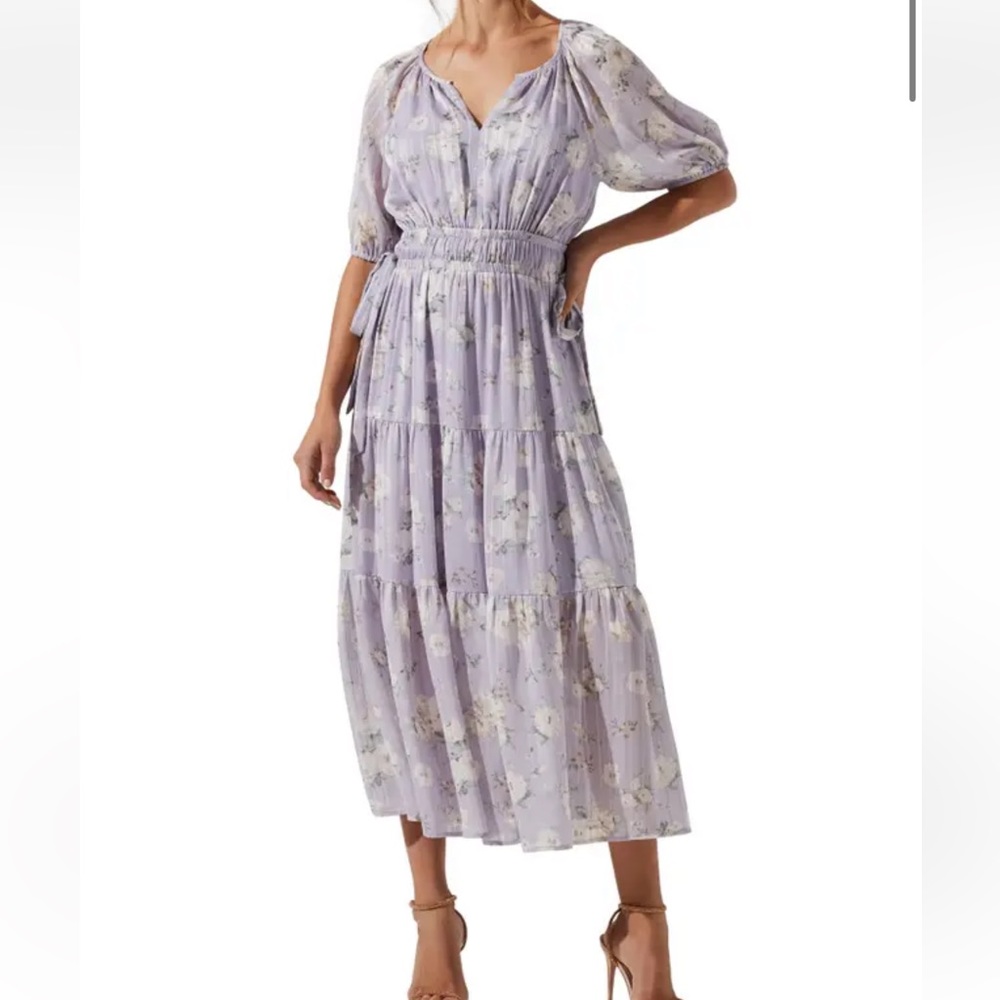 NWT ASTR Floral Print Tiered Ruffle Dress
